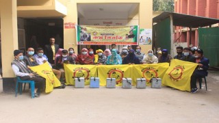 নরসিংদীতে ১৩ তম দিনেও চলছে স্বাস্থ্য সহকারীদের কর্মবিরতী